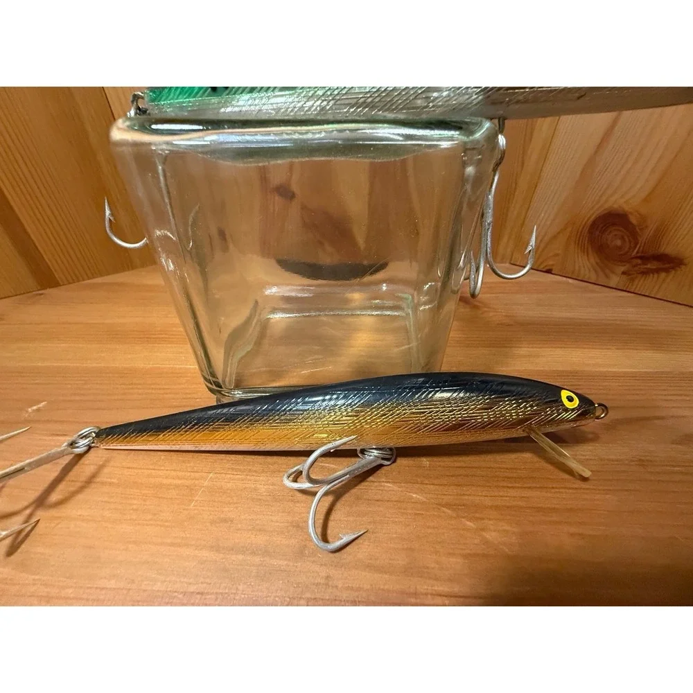 Vintage Rebel Minnow Fishing Lure Lot of 2